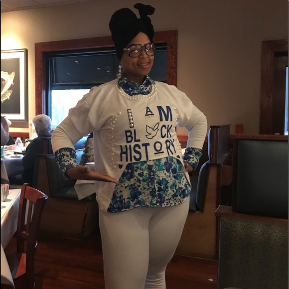 Meet your Posher, La’Tavia - Picture 2 of 8